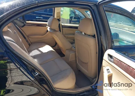 2004 BMW 325I из США, поврежденный, VIN WBAEV33484KR33532